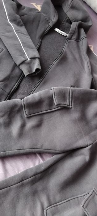 Продам костюм на мальчика рр146 (6-8лет)