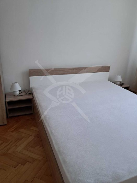 Дава се под наем Тристаен апартамент в Пловдив, Кършияка - 70 кв.м за 498.27 € - Снимка #1