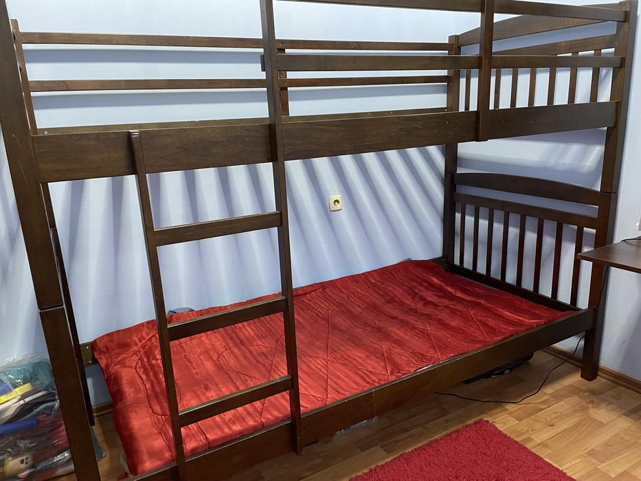 Продам двухярусный кровать