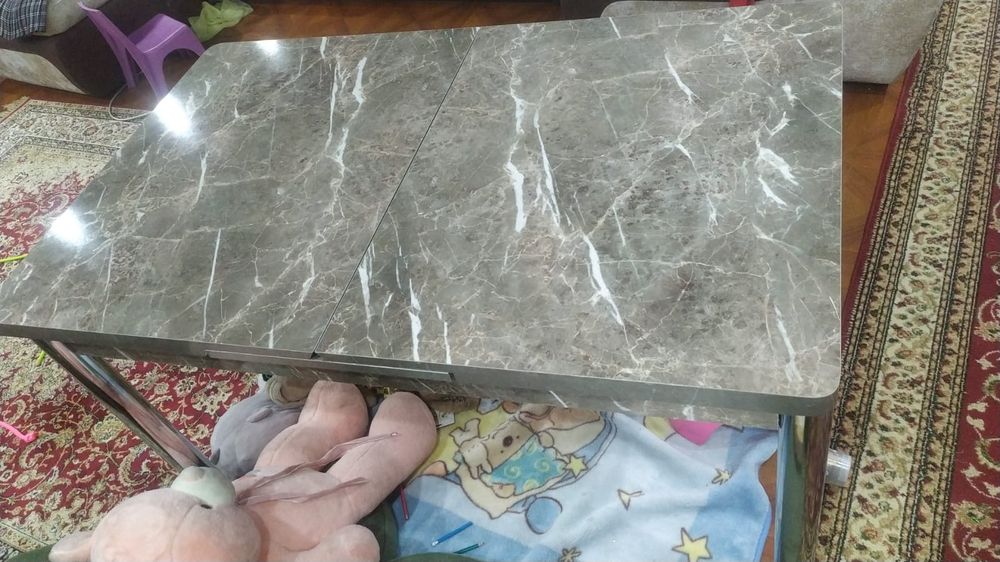 Обеденный стол + 6 стульев