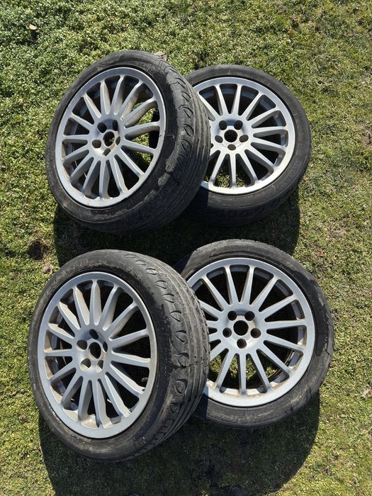 Jante Alfa Romeo R17 cu cauciucuri de vara in stare buna