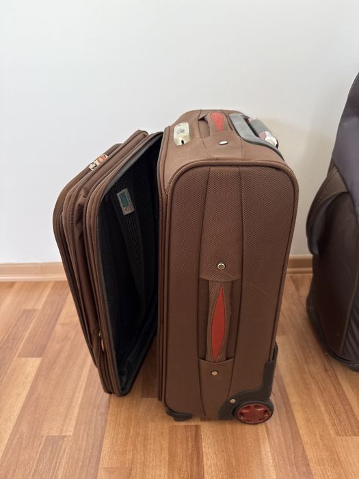 Продам чемодан в хорошем состоянии