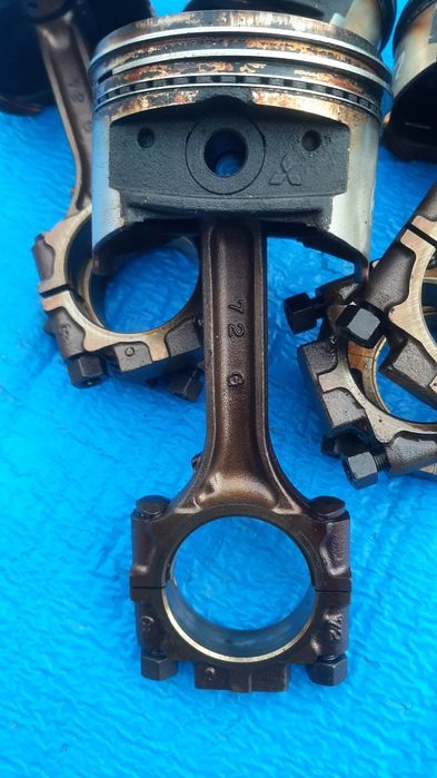 Шатун 6G72 Mitsubishi 3.0