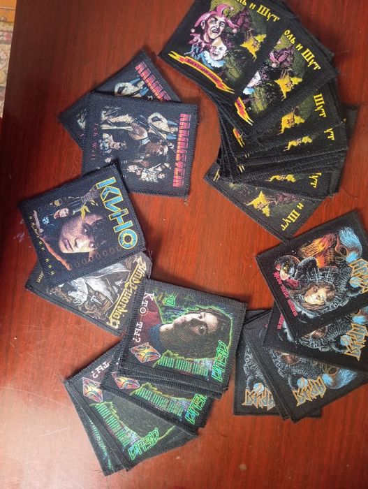 набор тканых нашивок