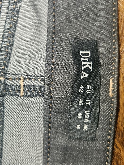 Vand blugi subtiri  noi DIKA 42