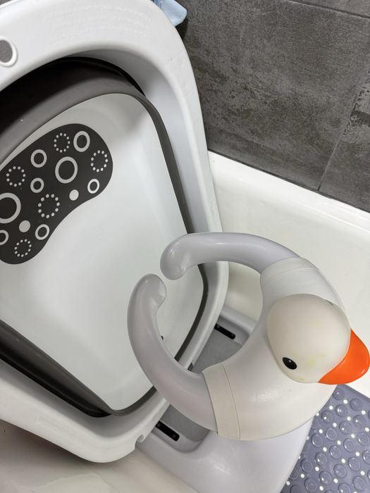 Стойка для купания малыша и ванночка