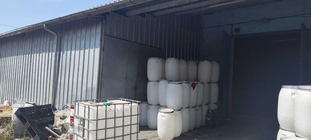 Дава се под наем Склад в Пловдив, Индустриална зона - Север - 900 кв.м за 2700 € - Снимка #1