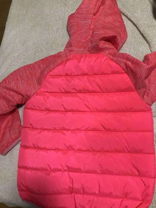 Продавам яке за момче NIKE