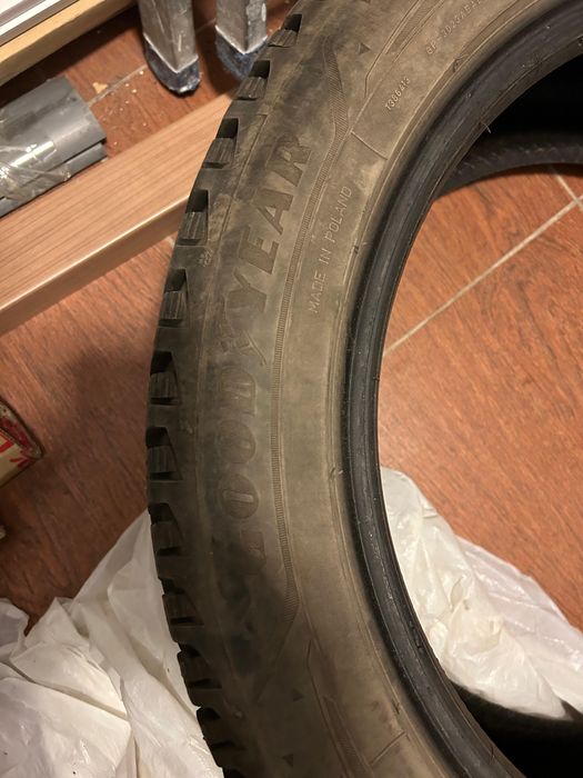 Продаю комплект шин