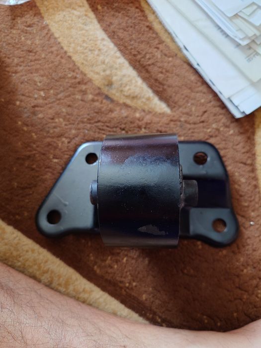 Suporți motor mitsubishi noi 4 bucati