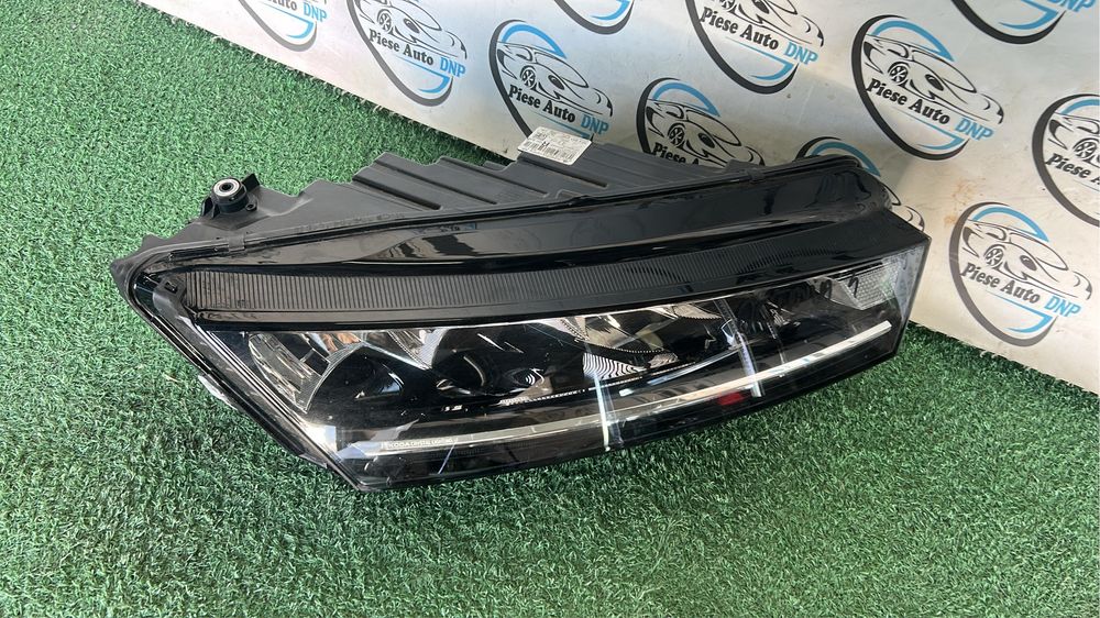 Far dreapta Skoda Octavia 4 crystal lighting