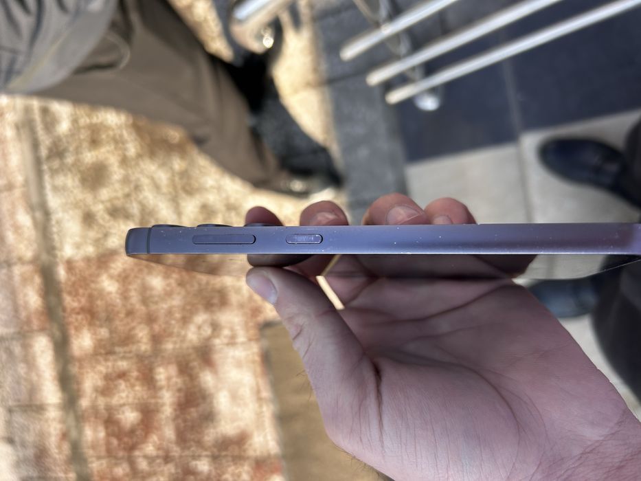 Samsung s23 fe черый