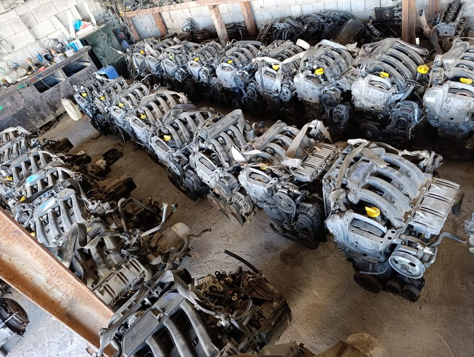 Ларгус и Рено двигатели коробки моторы