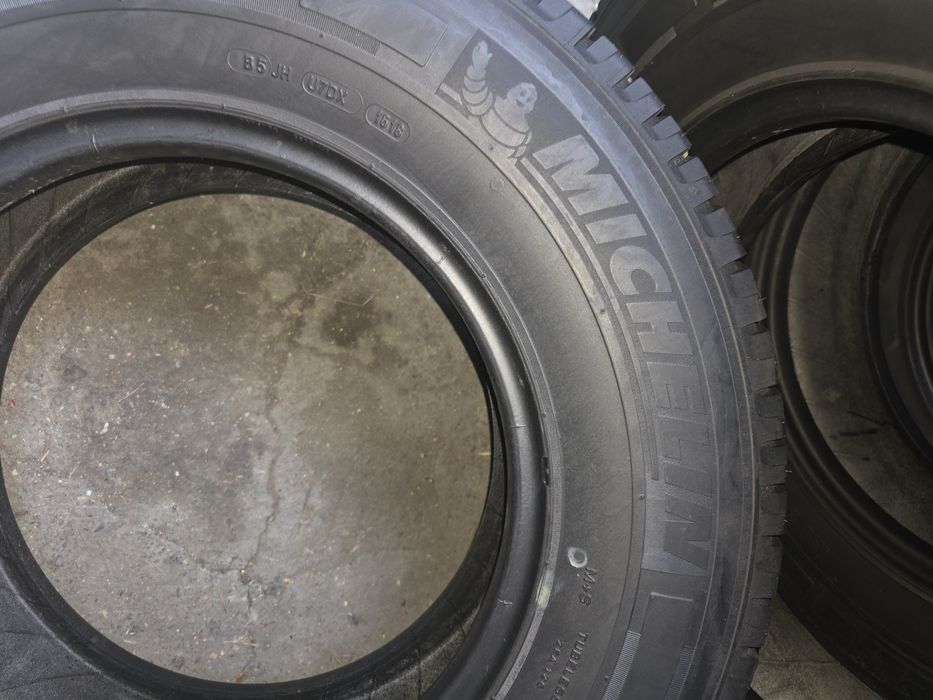 Anvelope Michelin 225/75/16C