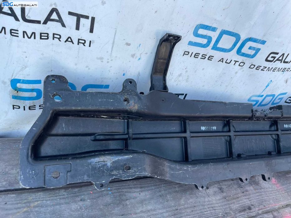 Armatura Intaritura de la Bara Spoiler Spate Hyundai i30 2011 - 2015 Cod 86631-A6000 [2024]
