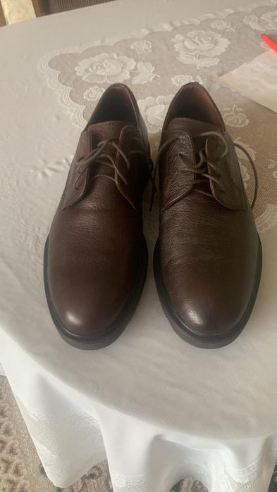 Продам ботинки мужские