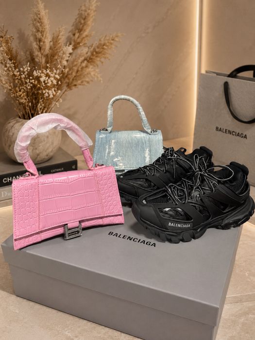 ЧАНТИ Balenciaga,Jacquemus,Chanel,Valentino!!! Налични Топ модели