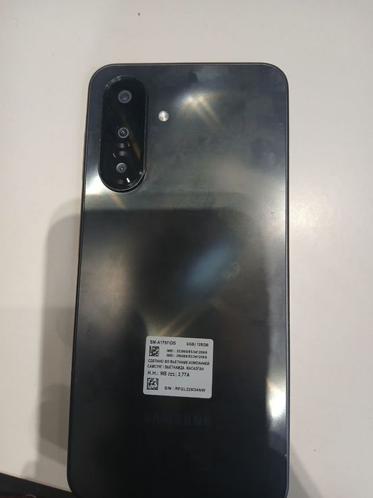 Samsung a17  halati yaxwi
