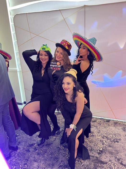 Oglinda Foto-mirror photo booth-360 video-artificii-fumgreu-Evenimente