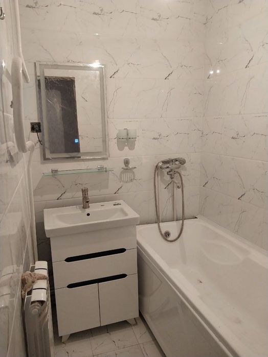 Срочно продается 3 компания квартира в Чирчик