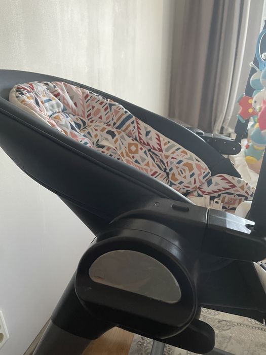 Продам электрокачалку 3 в 1 стульчик кормления