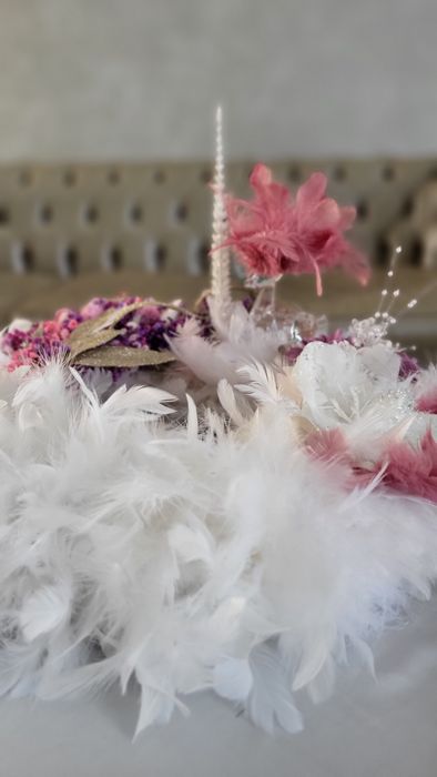 Cadouri -  Coronita Ornata cu Pene Naturale - Diametru 40 cm