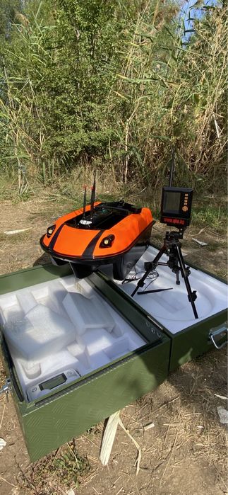 Лодка за захранка