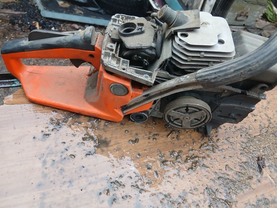 Бензопила бензопила .