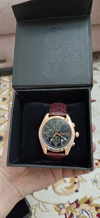 Продаётся новые часы