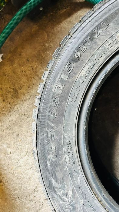 Продам 3 баллона шины зима