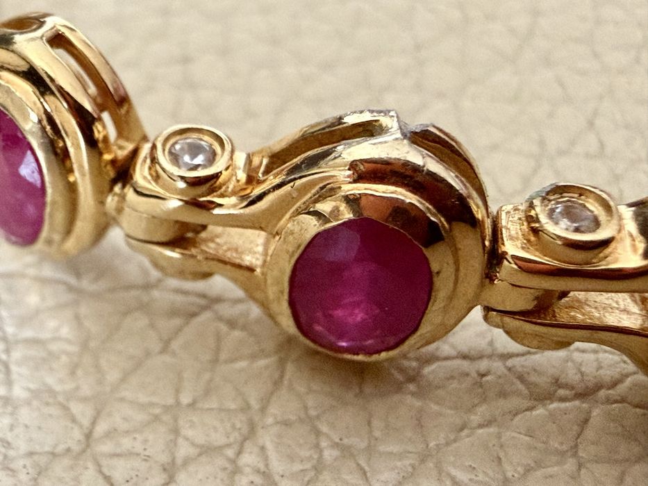 Сребърна гривна 925  с Рубини