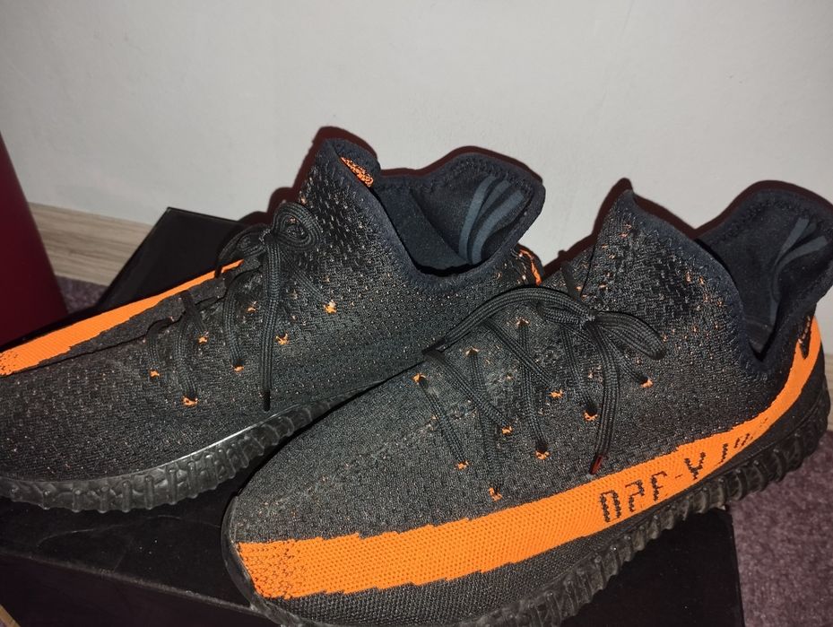 Adidas Yeezy Boost 350 V2