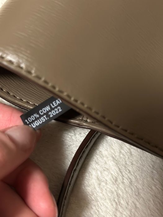 Кожена чанта DKNY