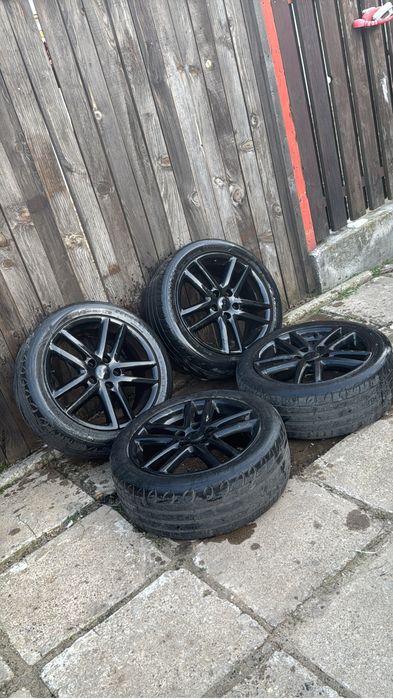 Vand jante pe 17 cu tot cu cauciucuri+cauciuc de rezerva