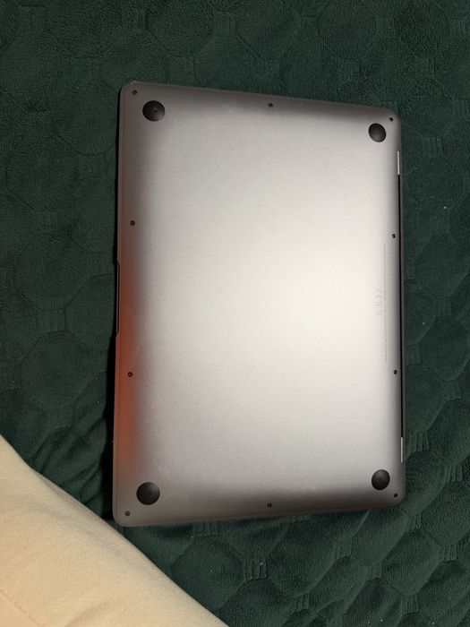 Macbook air m1 2020 97% baterie