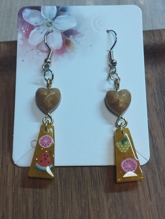 Кулоны из эпоксидной смолы.