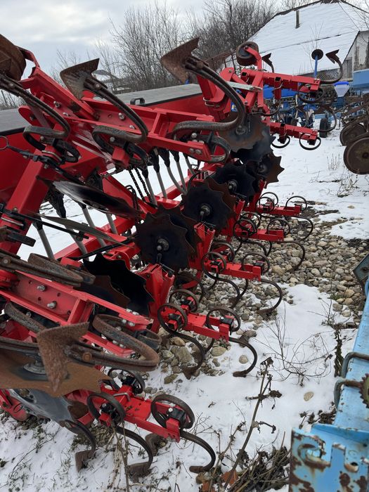 Piese Prasitoare / Cultivator SIPTEC 7 sau 9 sectii cu rabatare hidraulica
