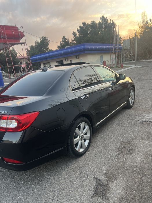 Zor holatdagi Epica sotiladi