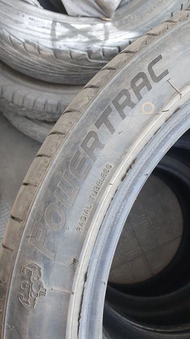 Продам комплект шин r18