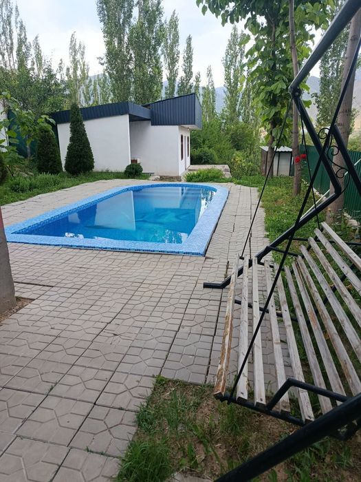 Arzon dacha bor.