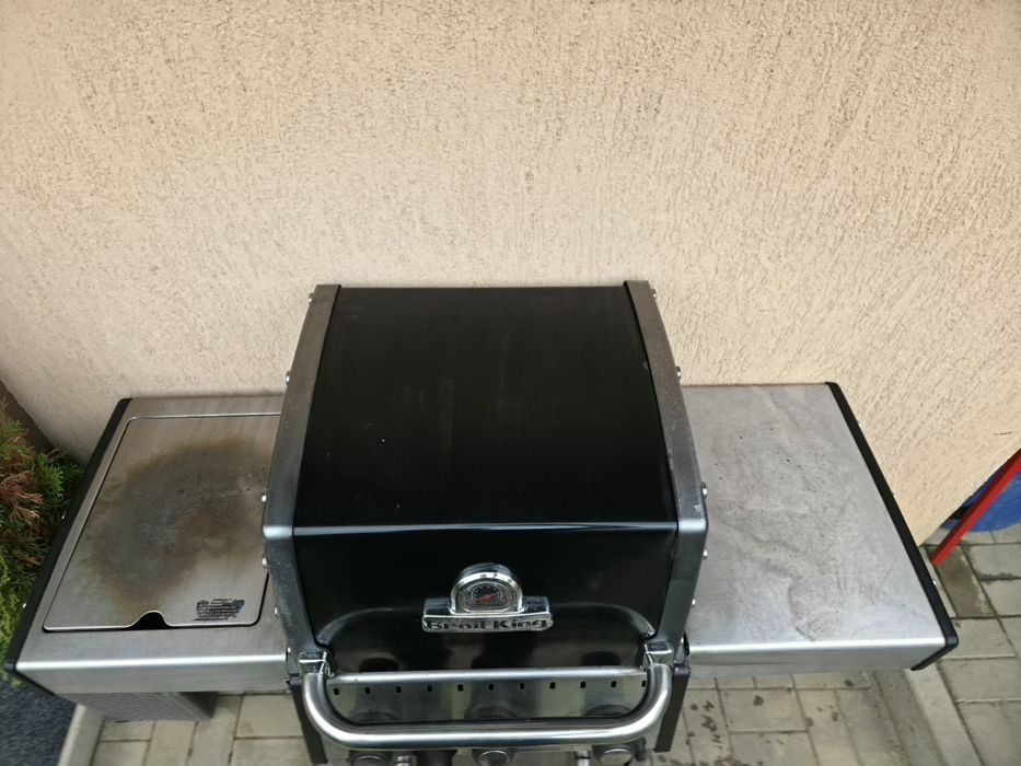 Grătar pe gaz Broil King 320