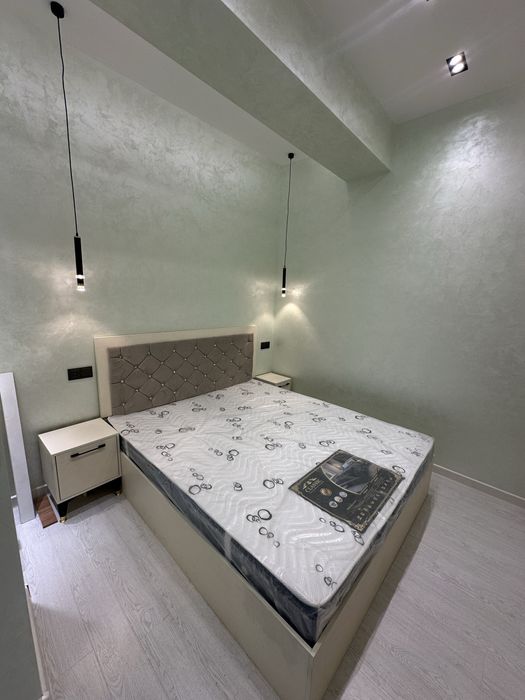 Srochno Stroy mart ropasida Palma dom Ibn Sinoda  2 xona sotiladi