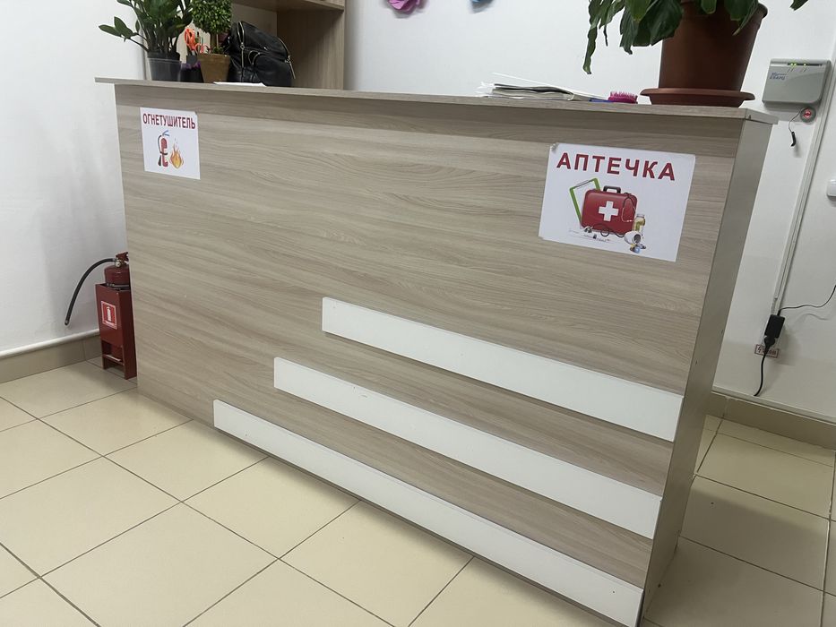 Продам стойку администратора