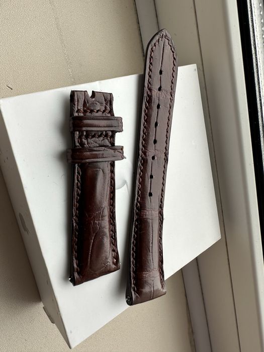 Ремешки из кожи крокодила