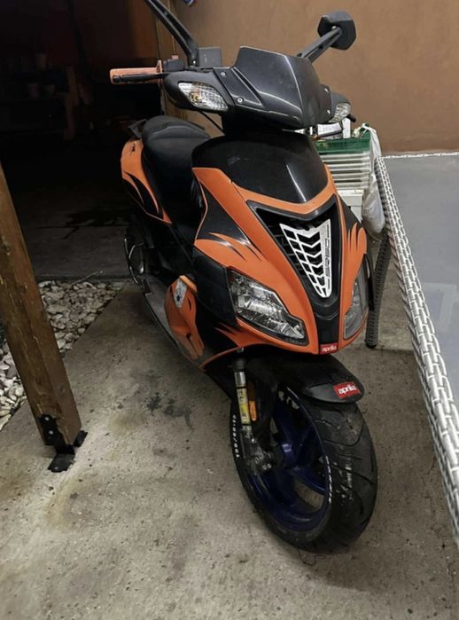 Aprilia sr 50 factory