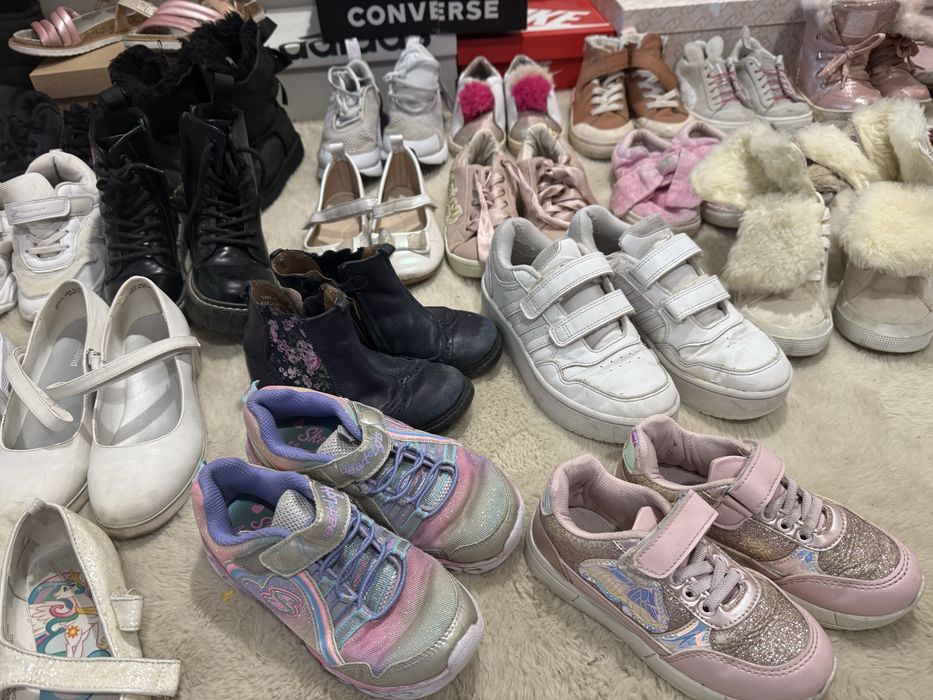 Маркови детски обичувки-Nike, Adidas, Sckechers, Liu Jo, Michael Kors, Zara, Puma, Pepe Jeans, UGG, Crocs и др.