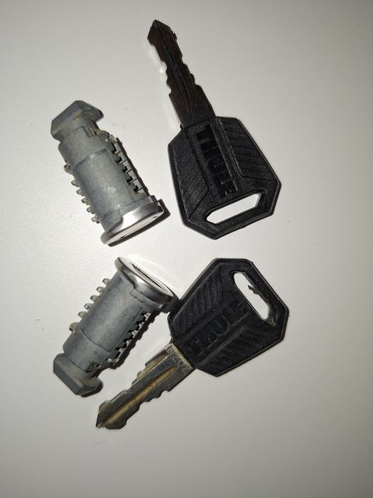 Set 2 butuci Thule