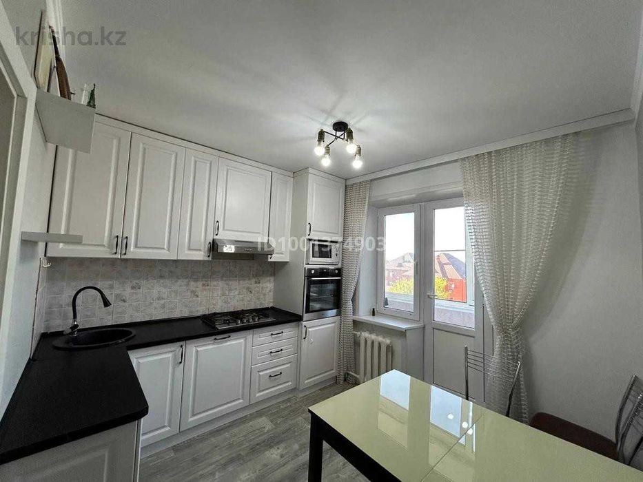 продается 3 ком квартира район 3 школа