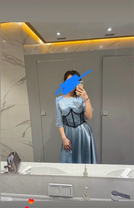 Шелковое платье миди