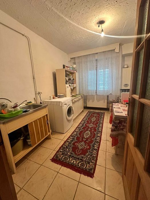 proprietar vand apartament 2 camere